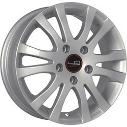Диски Replica 5,5x15 5/114,3/41/67,1 REPLICA HYUNDAI HND53 SILVER (9107757) лит. (фото)